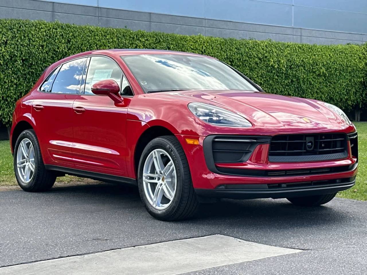 2026 Porsche Macan Base