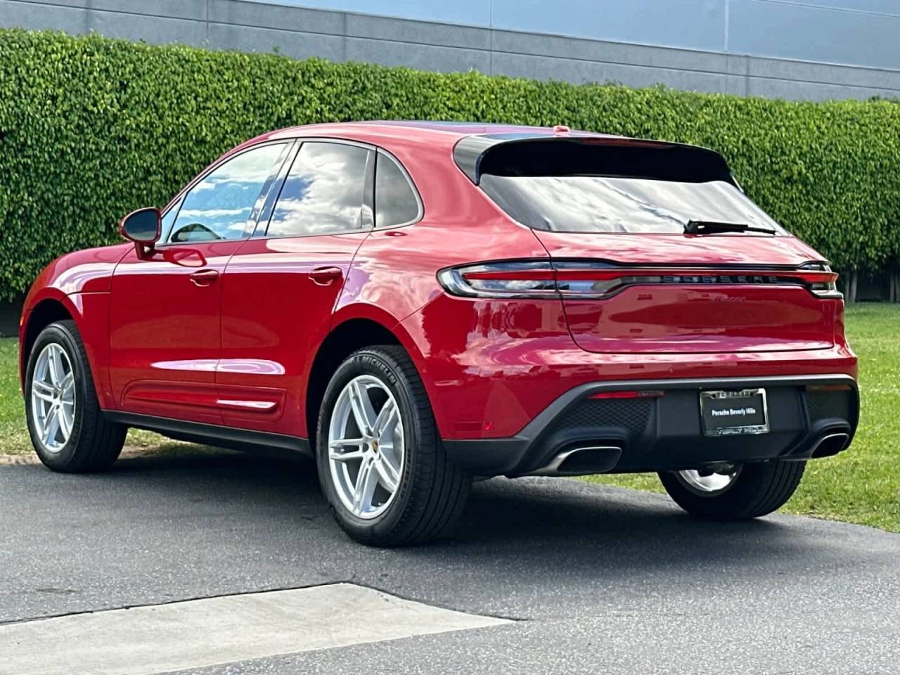 2026 Porsche Macan Base