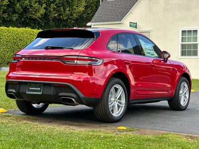 2026 Porsche Macan Base
