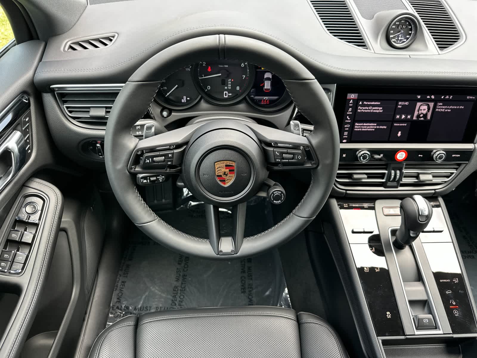 2026 Porsche Macan Base