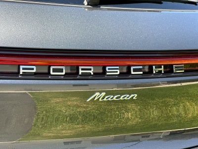 2026 Porsche Macan Macan