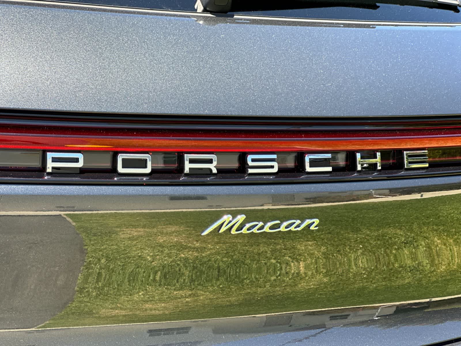 2026 Porsche Macan Macan