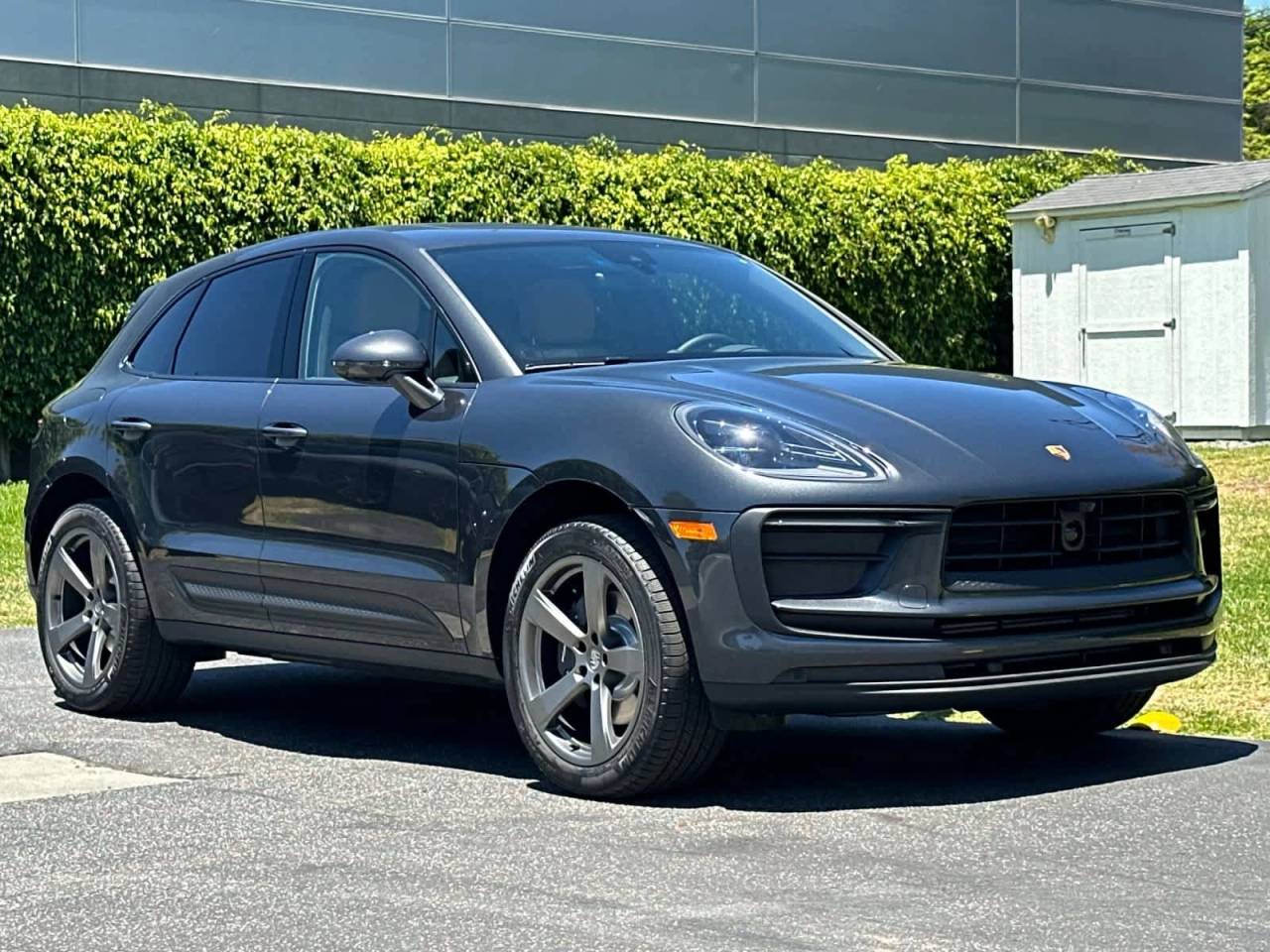 2026 Porsche Macan Macan