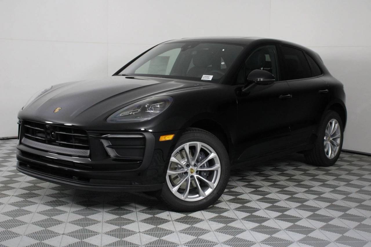 2026 Porsche Macan Macan