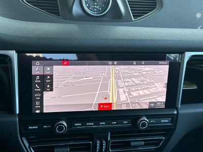 2019 Porsche Macan Macan