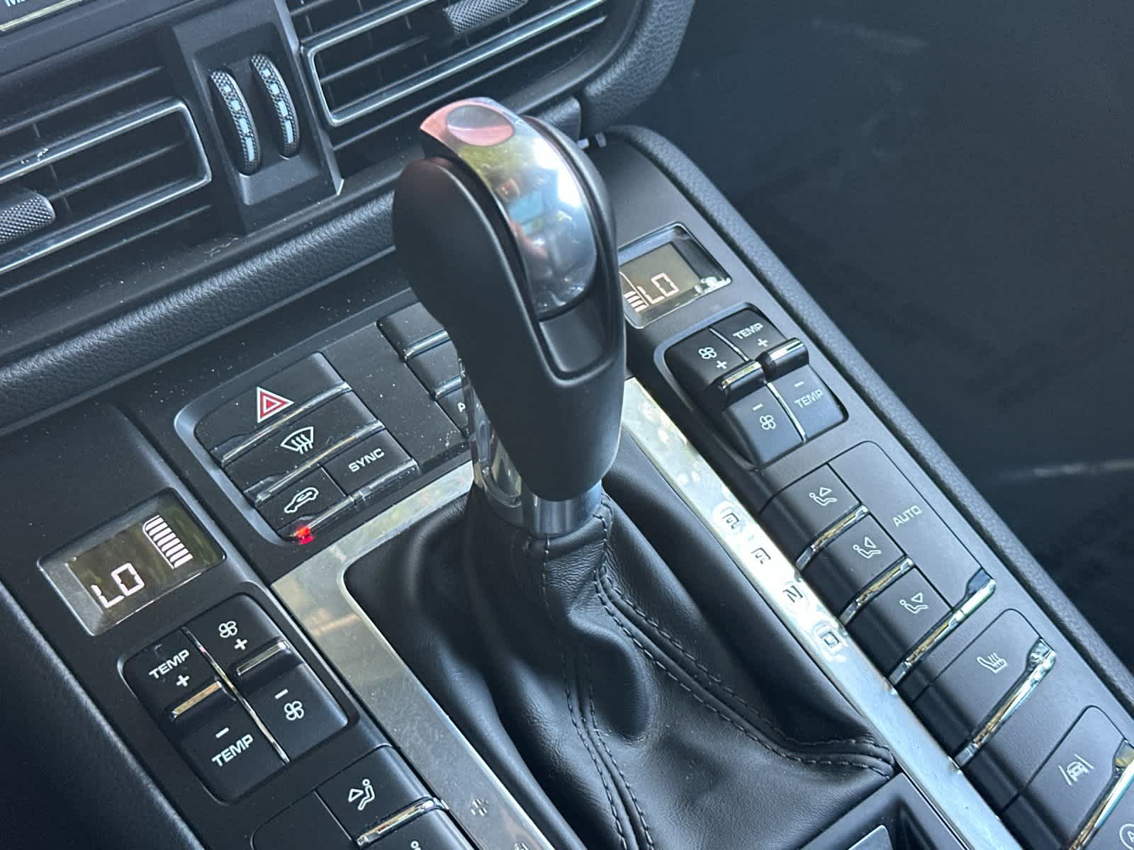2019 Porsche Macan Macan