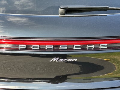 2019 Porsche Macan Macan