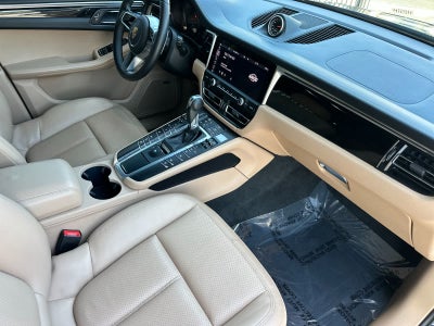 2021 Porsche Macan Macan
