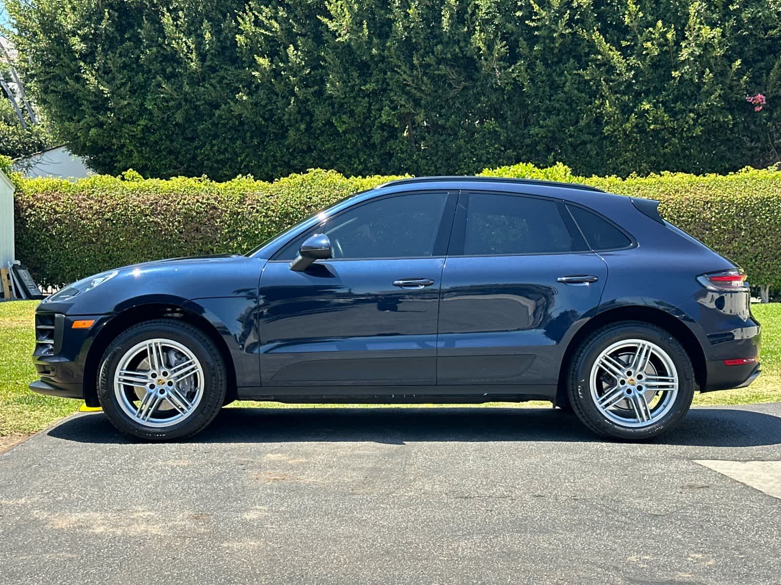 2021 Porsche Macan Macan