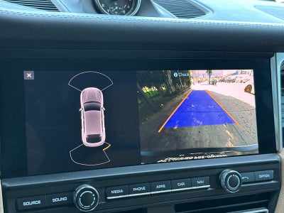 2021 Porsche Macan Macan