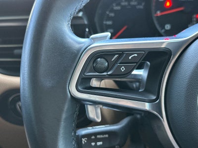 2021 Porsche Macan Macan