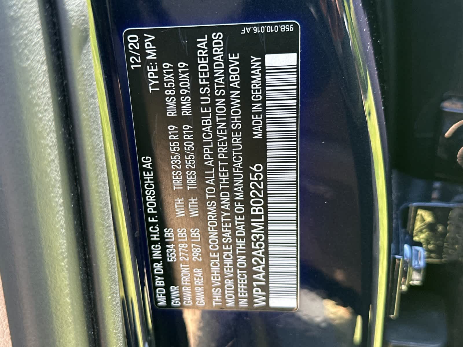 2021 Porsche Macan Macan