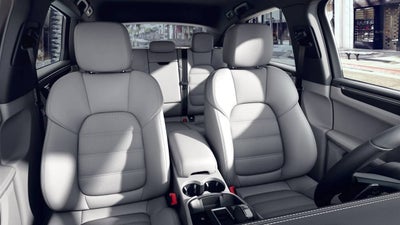 2023 Porsche Macan T