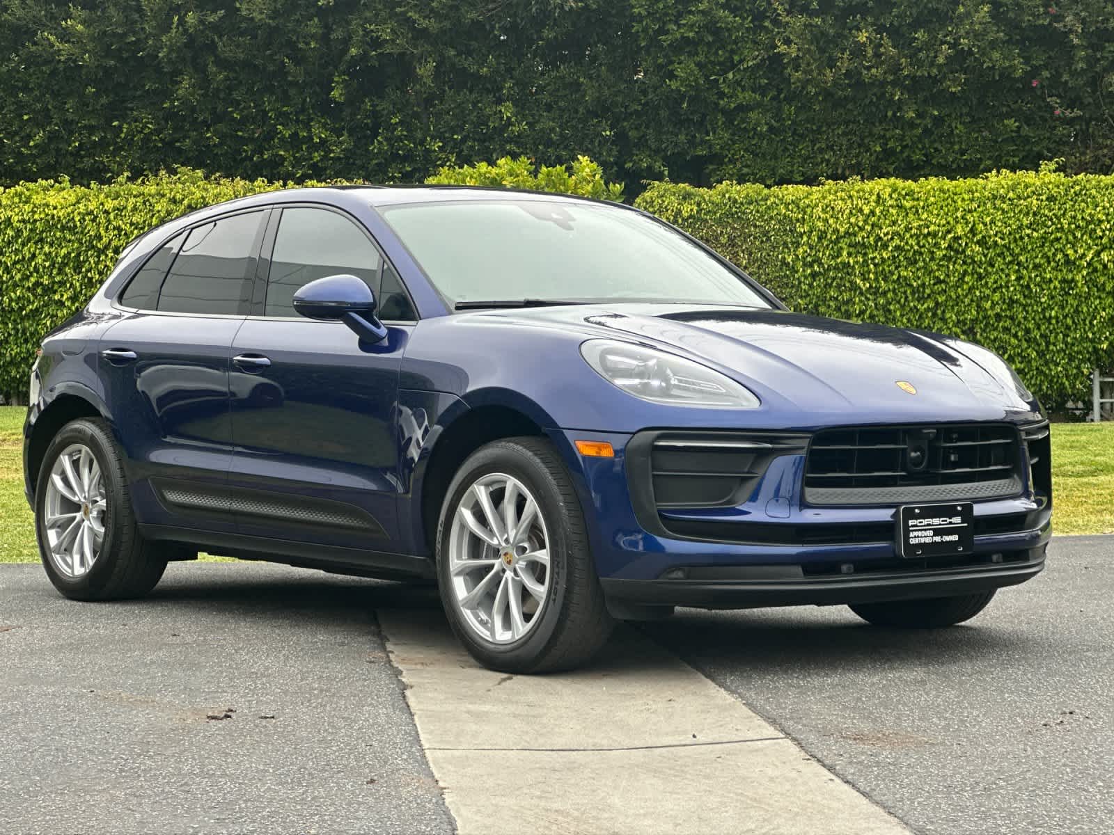 2024 Porsche Macan Base