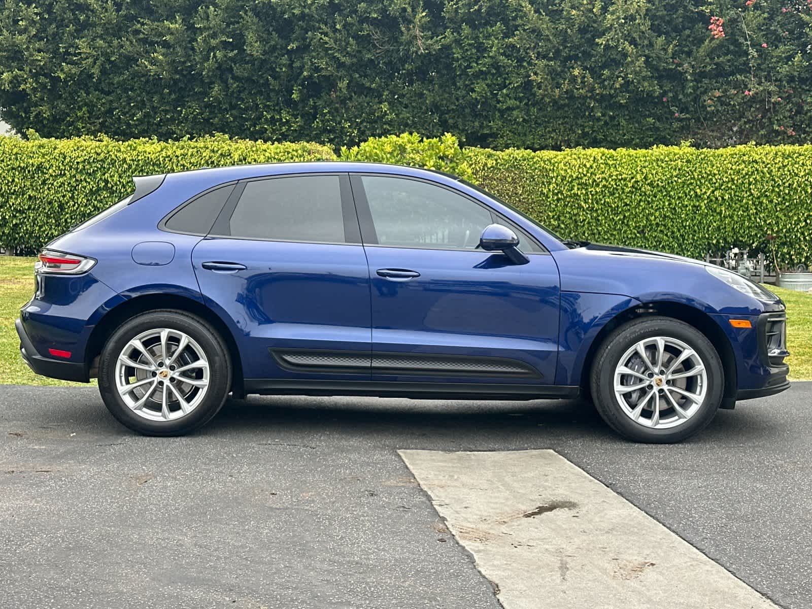2024 Porsche Macan Base