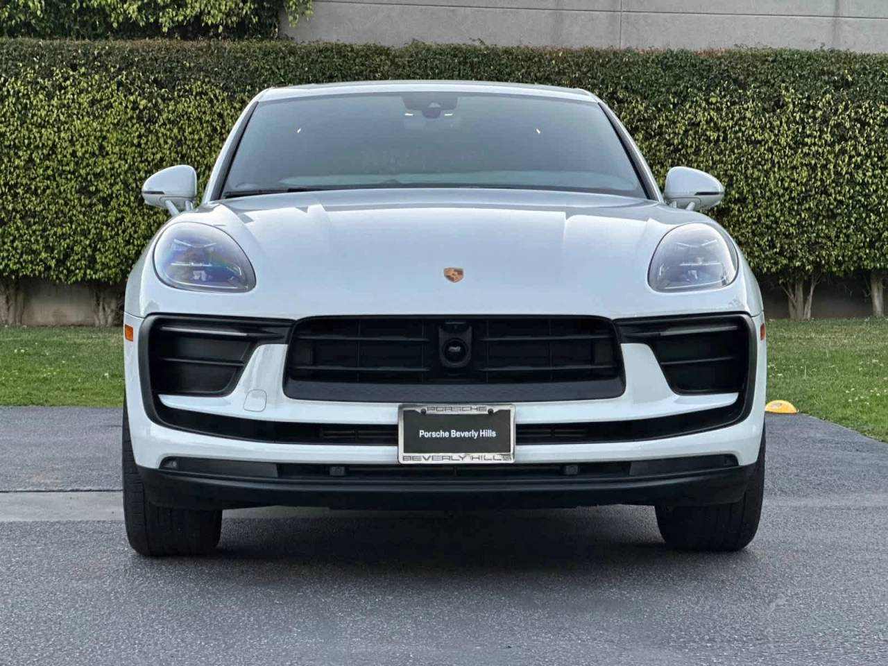 2025 Porsche Macan Base