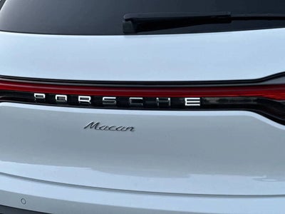 2025 Porsche Macan Base