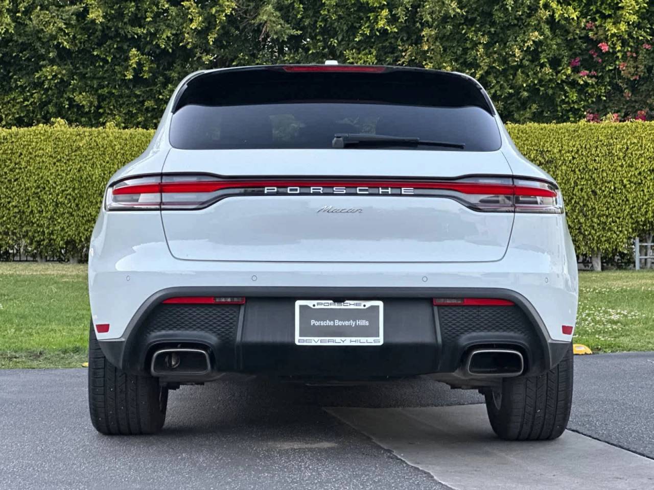 2025 Porsche Macan Base
