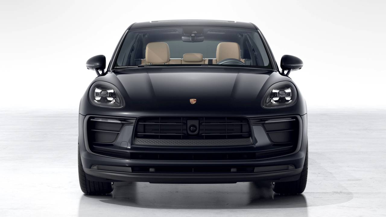 2025 Porsche Macan Base