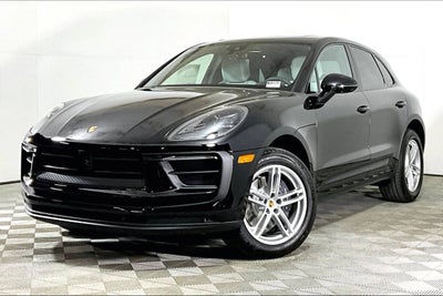 2025 Porsche Macan AWD