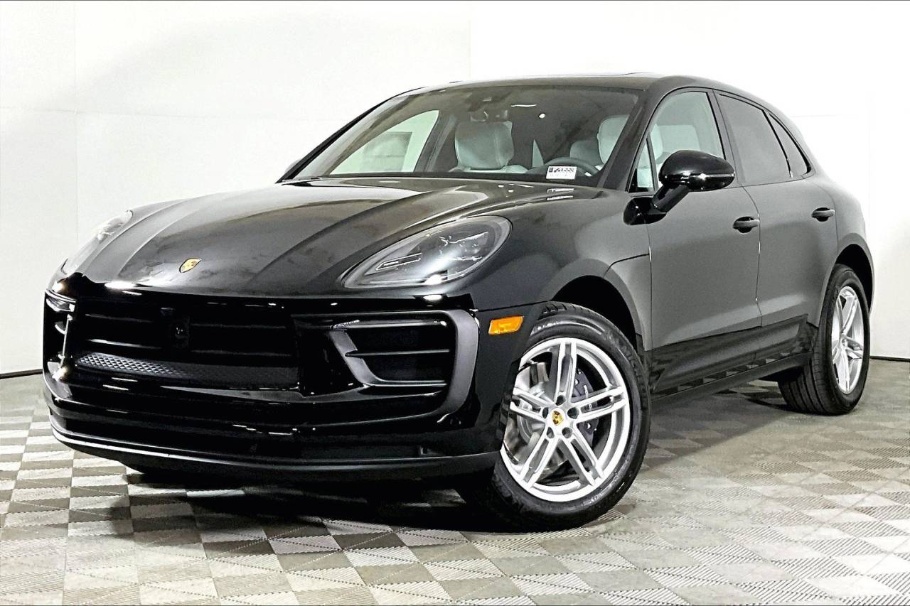 2025 Porsche Macan AWD