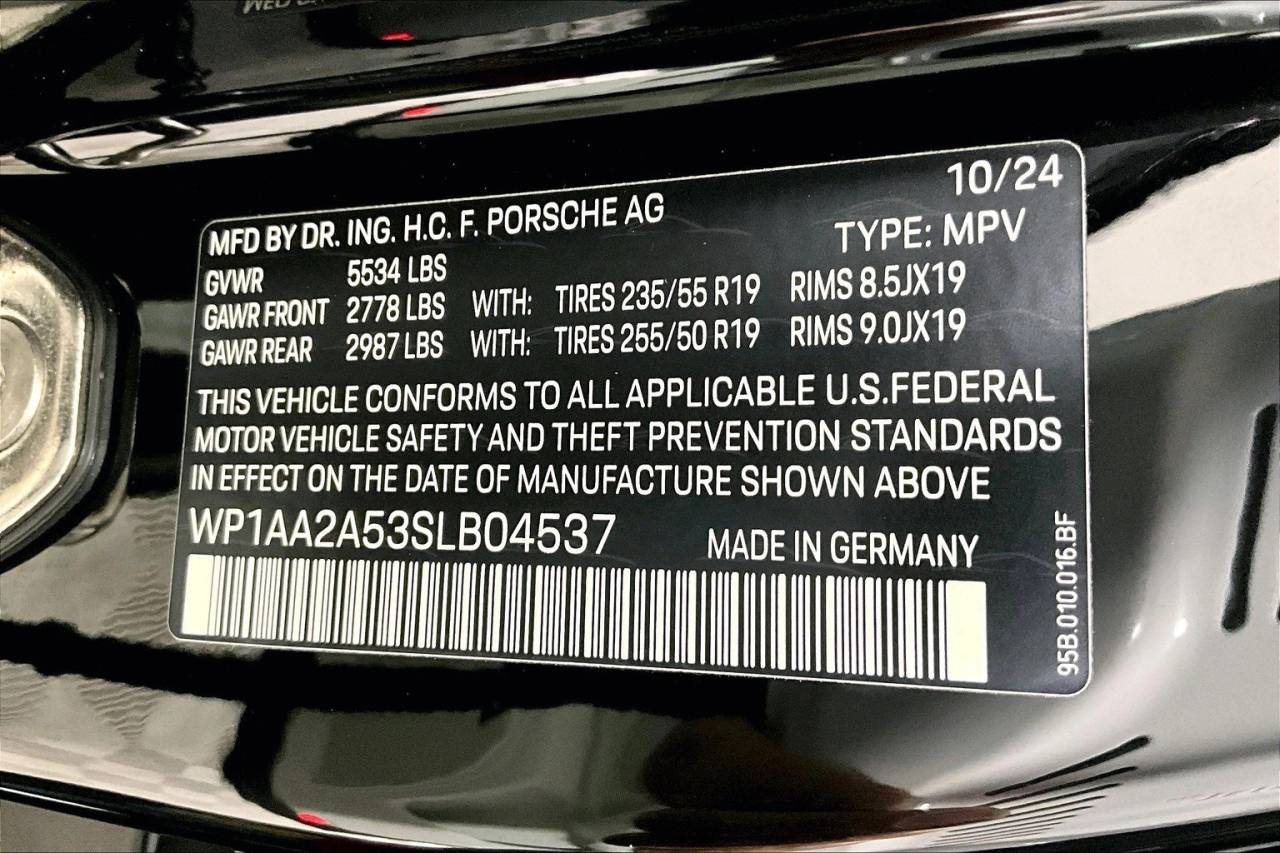 2025 Porsche Macan AWD