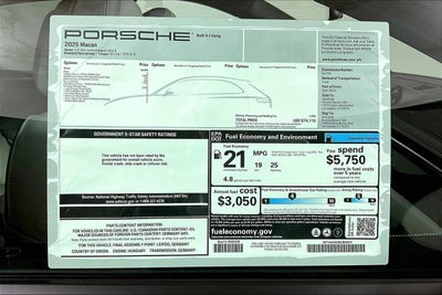 2025 Porsche Macan AWD