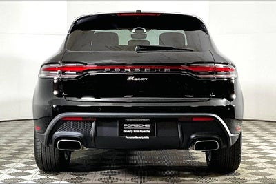 2025 Porsche Macan AWD