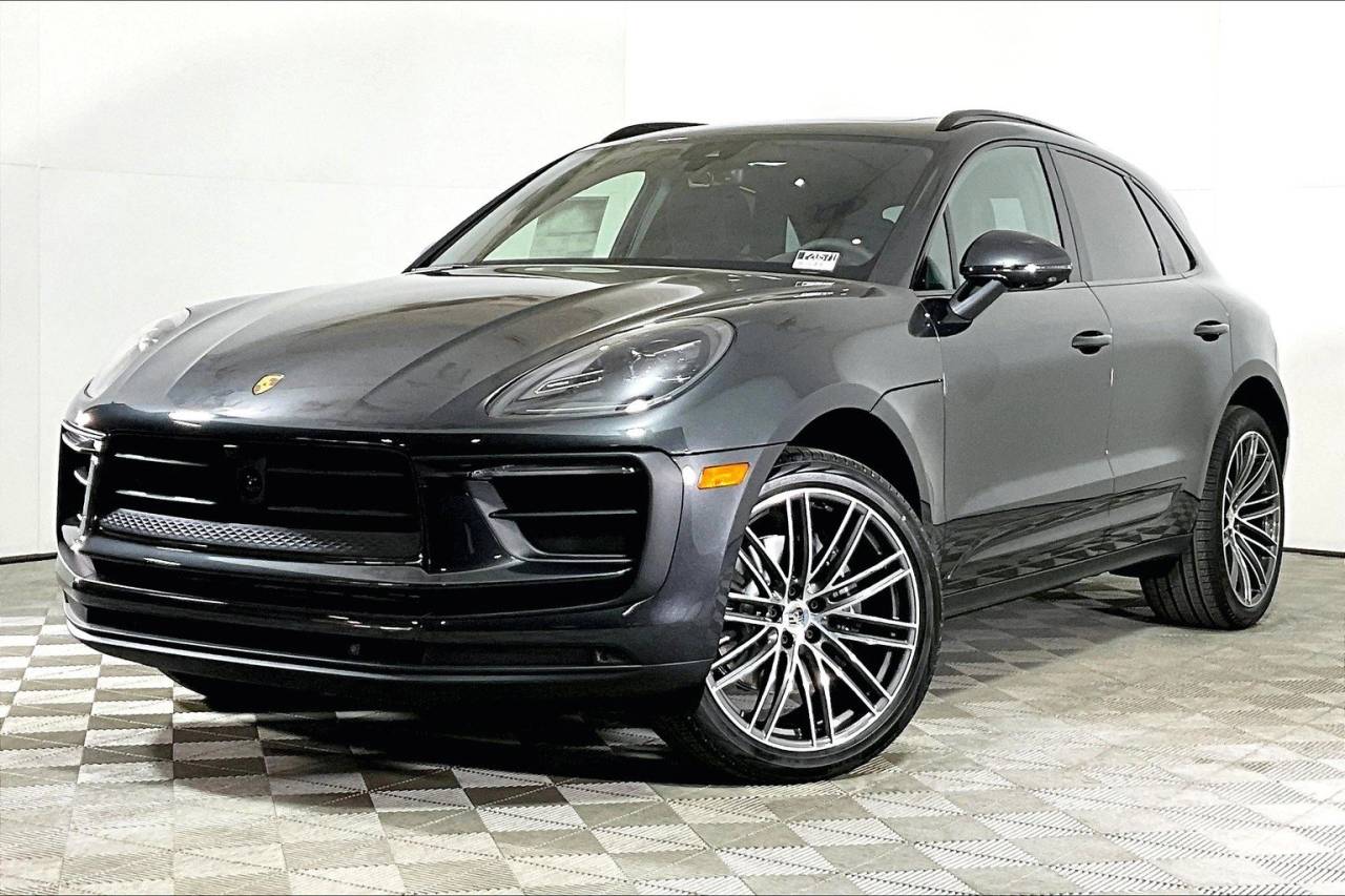 2025 Porsche Macan AWD