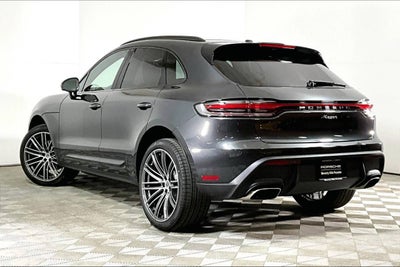 2025 Porsche Macan AWD