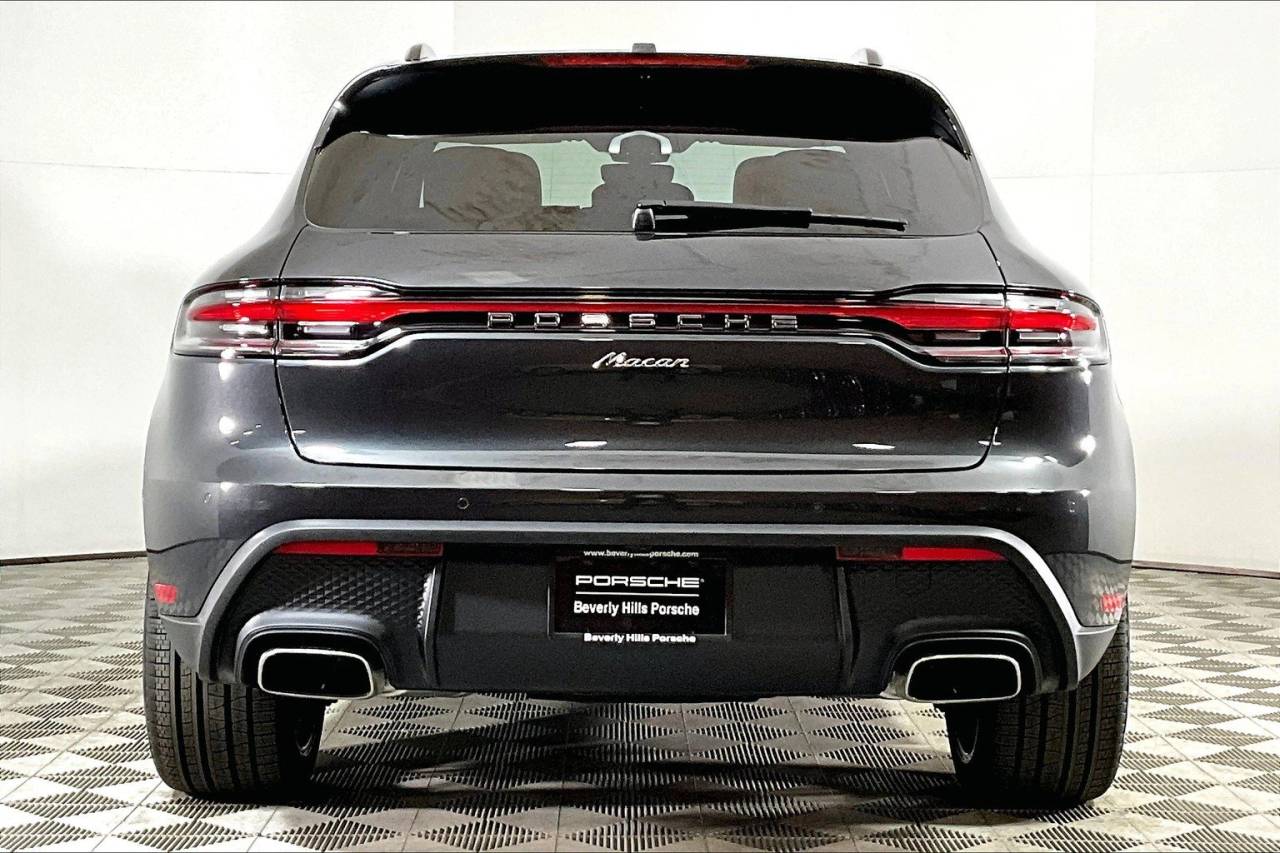 2025 Porsche Macan AWD