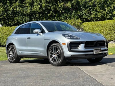 2025 Porsche Macan AWD