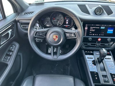2025 Porsche Macan AWD