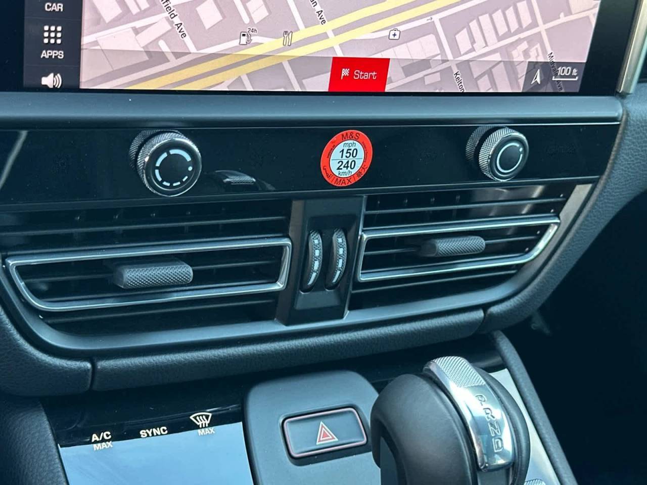 2025 Porsche Macan AWD