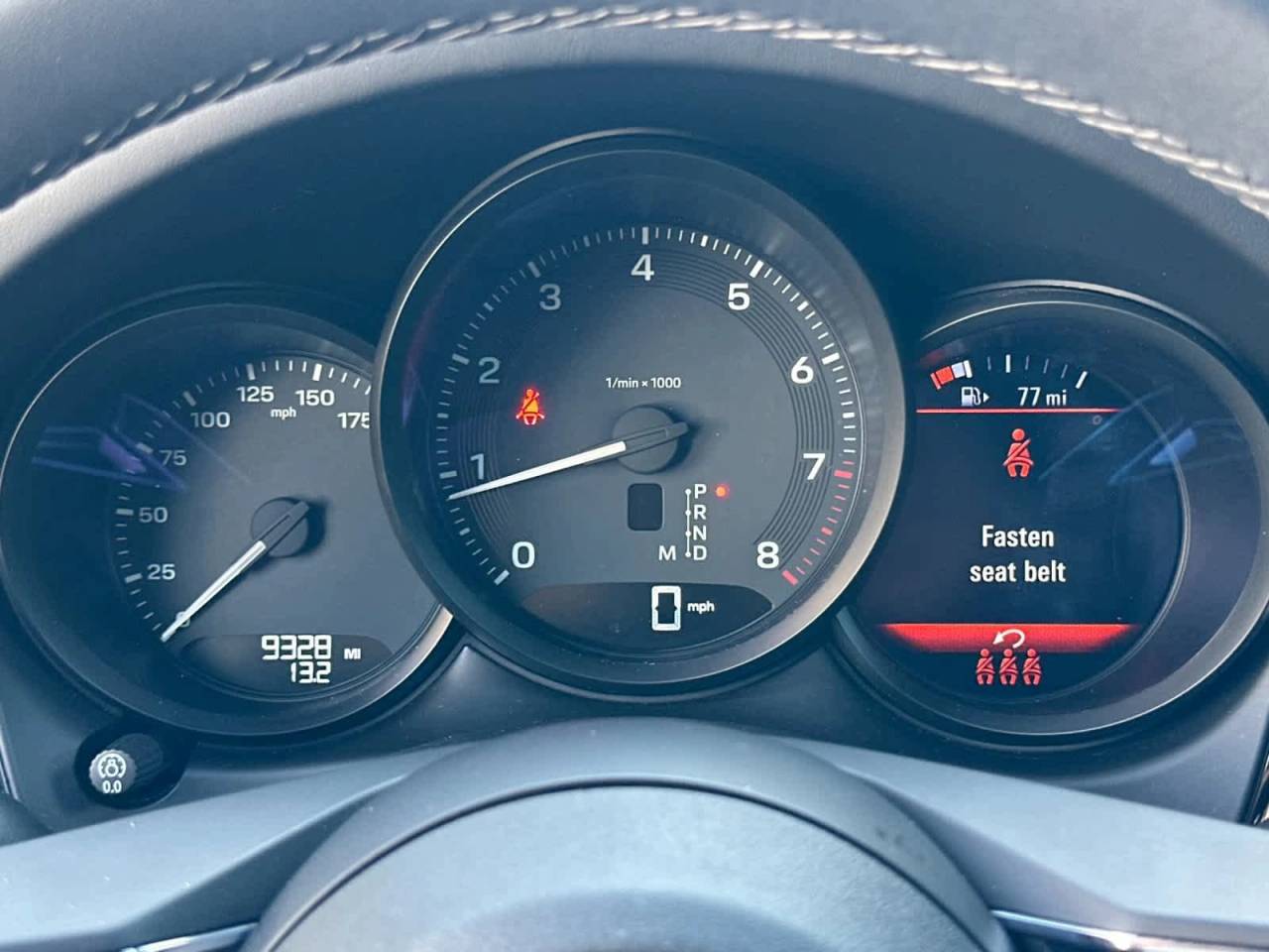 2025 Porsche Macan AWD