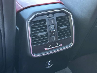 2025 Porsche Macan AWD