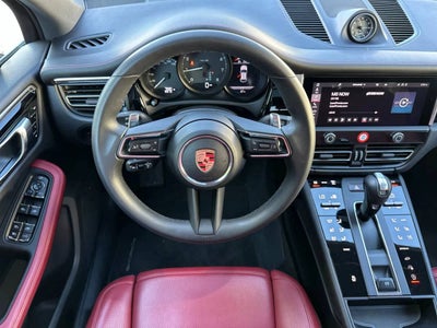 2025 Porsche Macan AWD