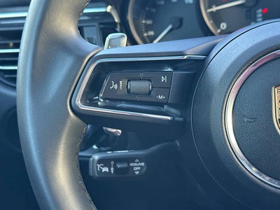2025 Porsche Macan AWD