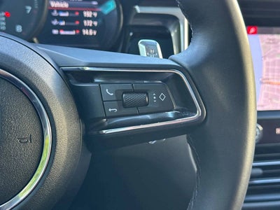 2025 Porsche Macan AWD