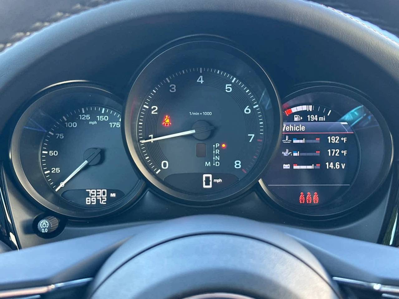 2025 Porsche Macan AWD