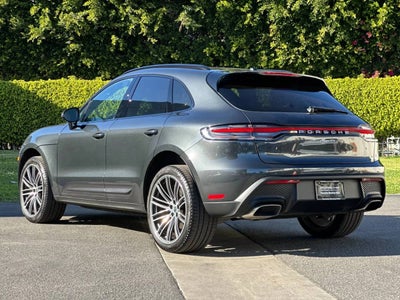 2025 Porsche Macan AWD