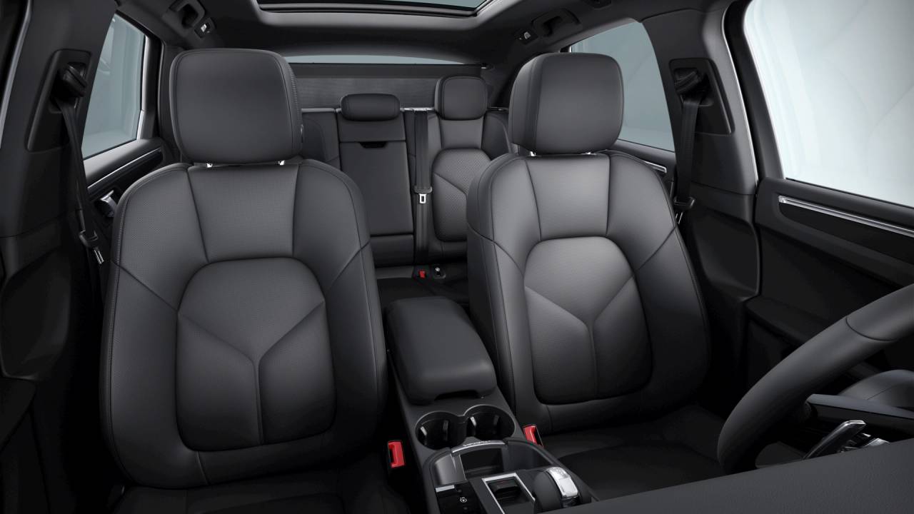 2025 Porsche Macan Base