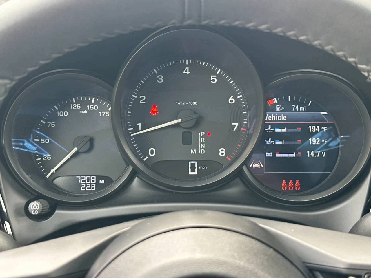 2025 Porsche Macan Base