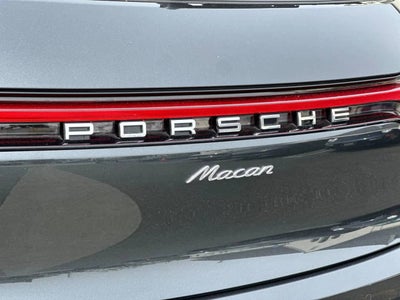 2025 Porsche Macan Base