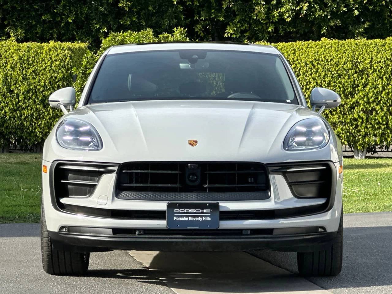 2025 Porsche Macan AWD