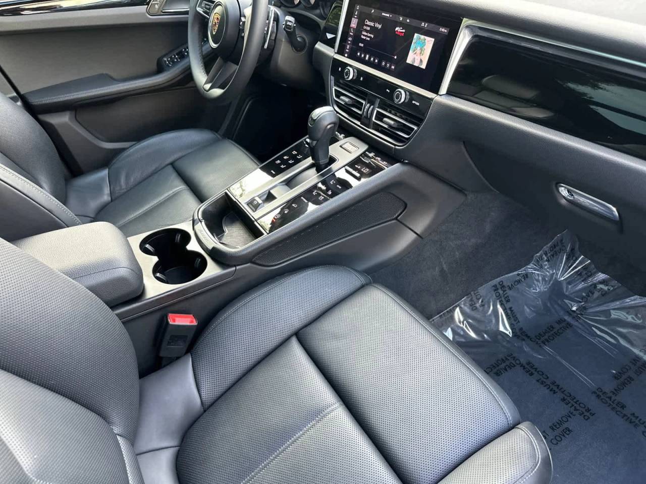 2025 Porsche Macan AWD