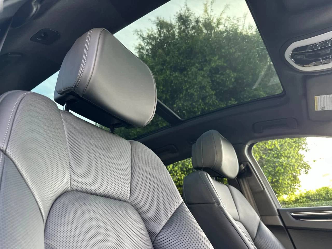 2025 Porsche Macan AWD