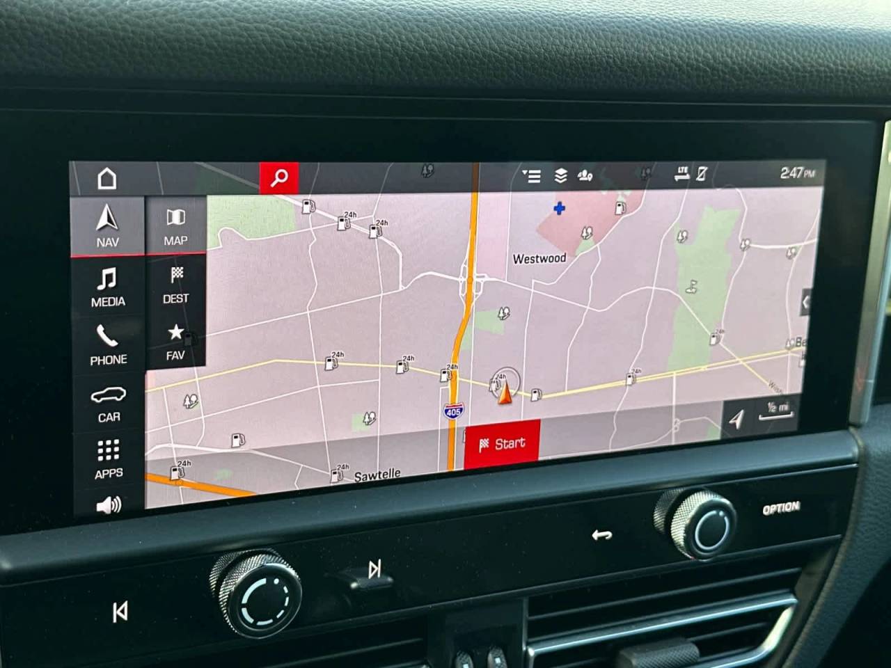 2025 Porsche Macan AWD