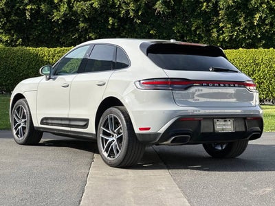 2025 Porsche Macan AWD
