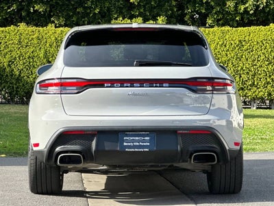 2025 Porsche Macan AWD